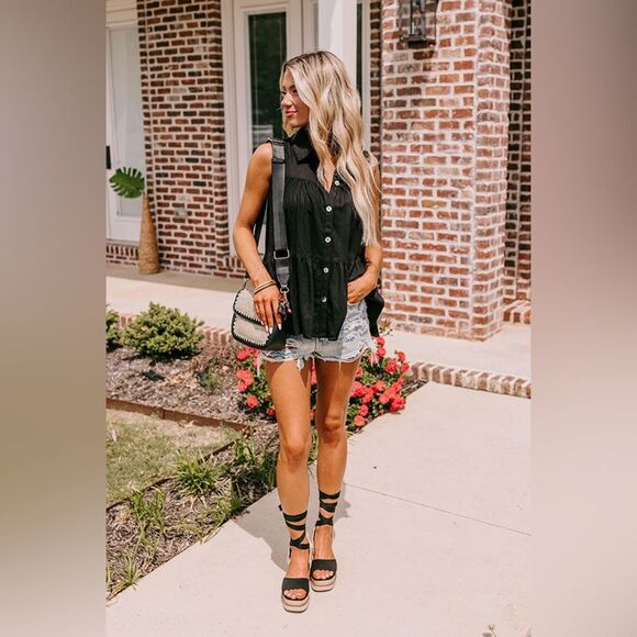 Impressions Tiered Ruffle sleeveless Top - Picture 11 of 11